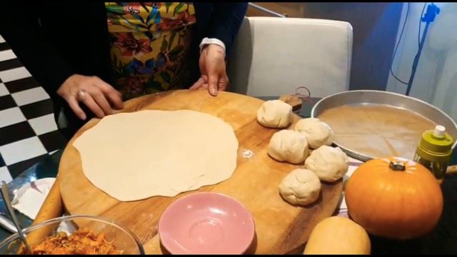 KOLOKOTES Κολοκοτες (Cypriot Savoury Pumpkin Pies) смотреть онлайн