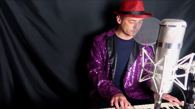 Amazing Grace - Vocal Piano Cover - Neumann U47 Clone Mic Test - Andre de Brito смотреть онлайн