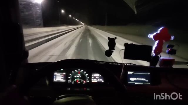 Когда уже весна настанет? Снегопад?️?️ колейка на границе закрывают дорогу на двое суток? смотреть онлайн