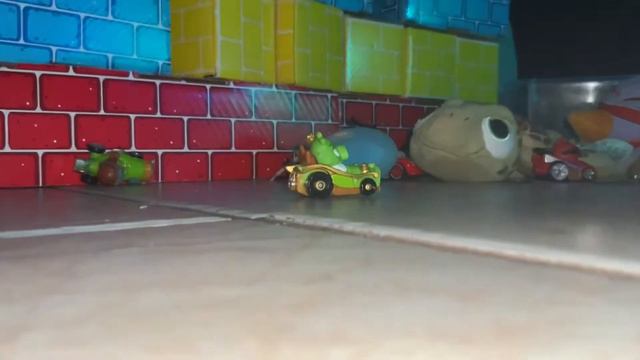 Angry birds go king pig vs the blues смотреть онлайн