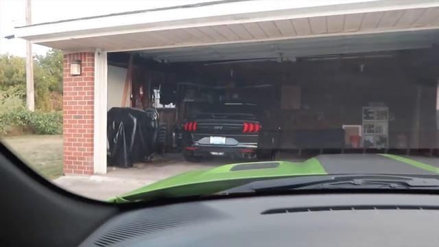 I RACED A FAST CHARGER SCATPACK VS MY '18 FORD MUSTANG GT! смотреть онлайн