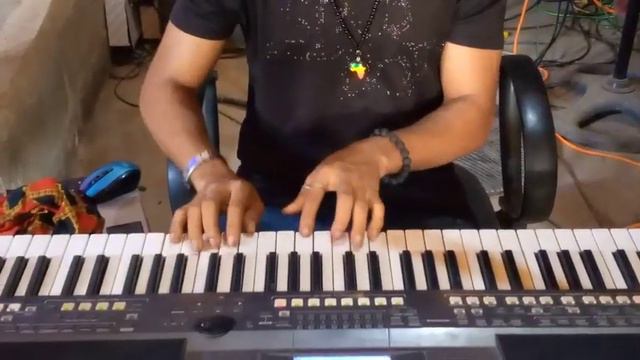 four chords that will change your life as a pianist part 4 (piano tips with Goldwealth) смотреть онлайн
