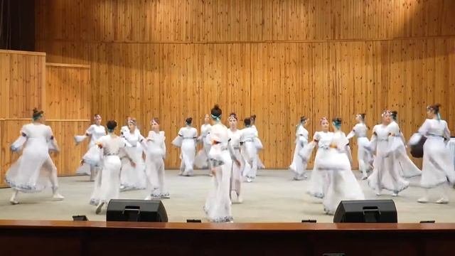 "Мастерская хореографии" С. и С. Турковых . "Обiйми мене" смотреть онлайн