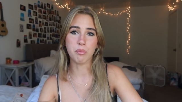 MAMMAN BORTA, PAPPAN OCH STVFAR INBLANDADE? смотреть онлайн