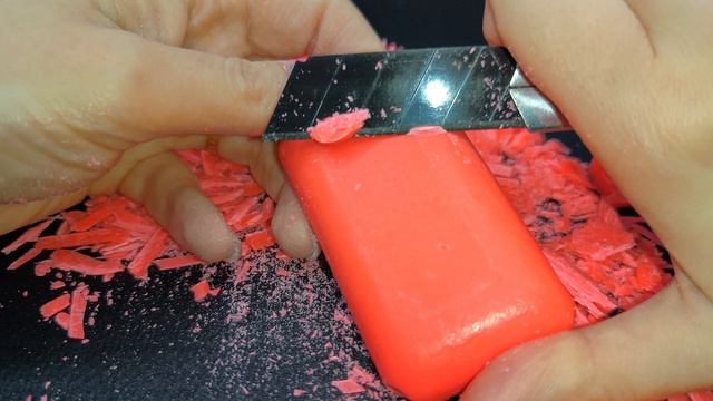 Настольная резка мыла для релакса. Асмр смотреть онлайн