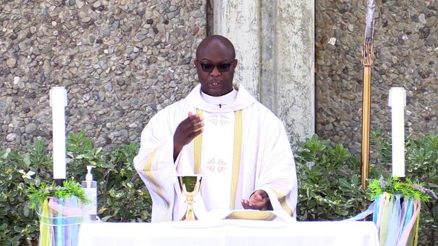 First Eucharist Mass on the Lawn - May 1st, 2021 - St. Charles Borromeo Catholic Community смотреть онлайн