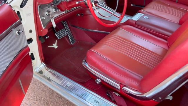 1963 Ford Thunderbird 2dr HT - One Family Owned Survivor - Factory A/C - Z-Code 390 V8! смотреть онлайн