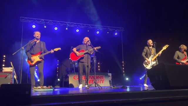 Czerwone Gitary koncert platynowy Rybnik 2022 nie zadzieraj nosa смотреть онлайн