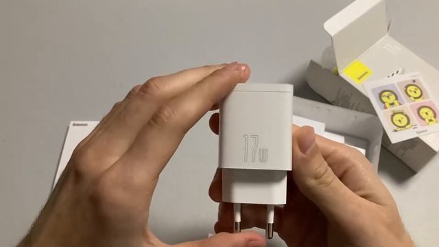 Огляд на зарядний пристрій Baseus Compact Charger 3U 17watt смотреть онлайн