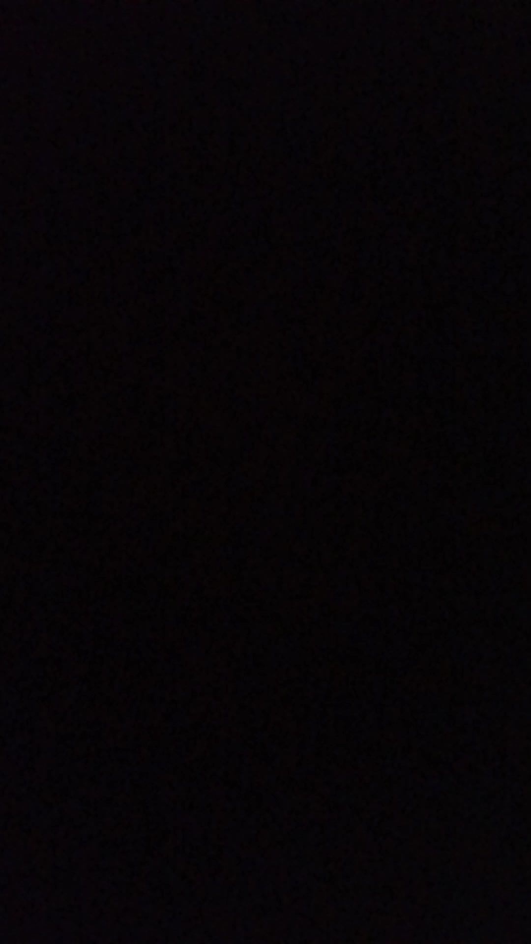 пытаюсь закинуть эту грёбаную ручку в сумку бабушки!