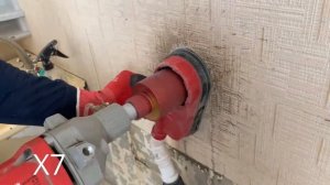 Подрозетники в суровом бетоне! Сверление дрелью Ken6110b с использованием воды.
