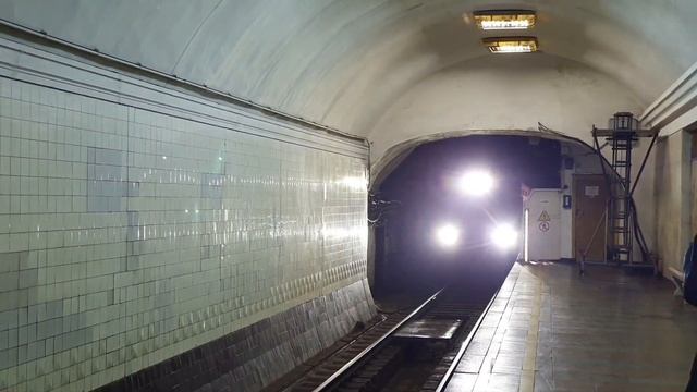 ??Київський Метрополітен ?? Киевский Метрополитен ?? Kyiv Metropolitan, Subway?? Kiev U-Bahn смотреть онлайн