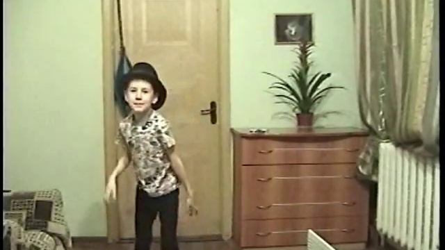 Мой внук режиссёр (пока меня нет дома). смотреть онлайн