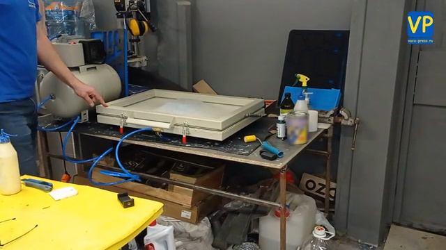 Прессование ложемента из ЭВА
Пошаговый механизм склеивания и формовки