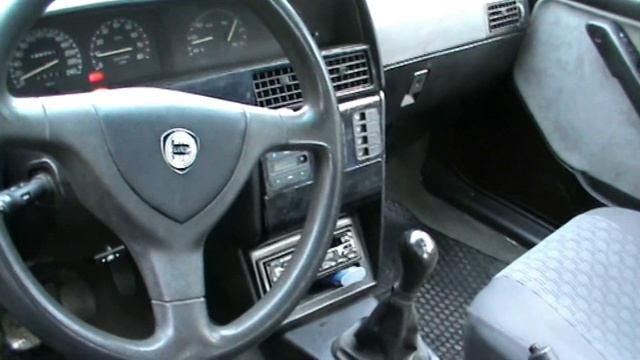 Lancia Dedra 2.0 ie 1993 walk-around and drive in 2020 4K video смотреть онлайн