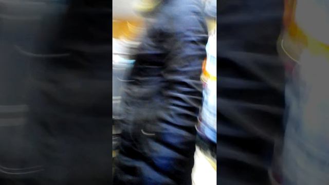 Мама завела меня в ад,и этот ад это магазин одежды. смотреть онлайн