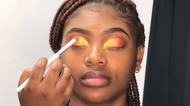 How to: Glitter Cut- Crease | Client Makeup Tutorial смотреть онлайн