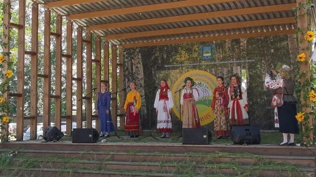 Фольклорный ансамбль "Горкунок" смотреть онлайн
