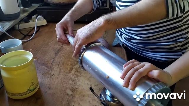 Колбаса из кролика в домашних условиях это просто. Очень вкусно и полезно. смотреть онлайн