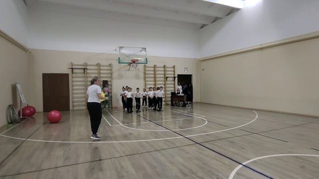 интегрированный урок физкультура и математика.тема урока .Обощение.Основы работы в команде. 4кл смотреть онлайн