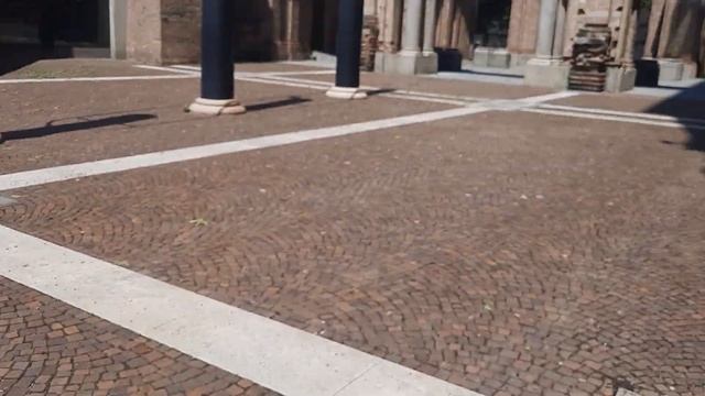 Замок Риволи сразу начал "отрывать" башку!Странные железные покрытия везде как тонкая кожа смотреть онлайн