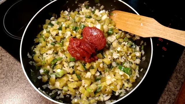 ПРО СОЛЯНКУ,  ПО-ДОМАШНЕМУ С КОЛБАСОЙ