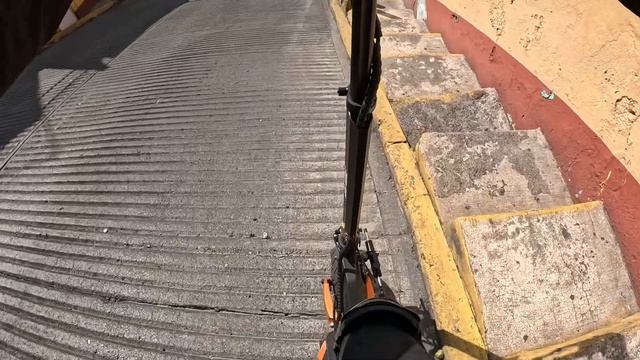 Subiendo en Patin eléctrico Paso Florentino (La calle mas inclinada de CDMX) смотреть онлайн