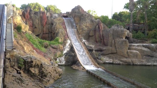 Порт Авентура, парк атракционово в Испании смотреть онлайн