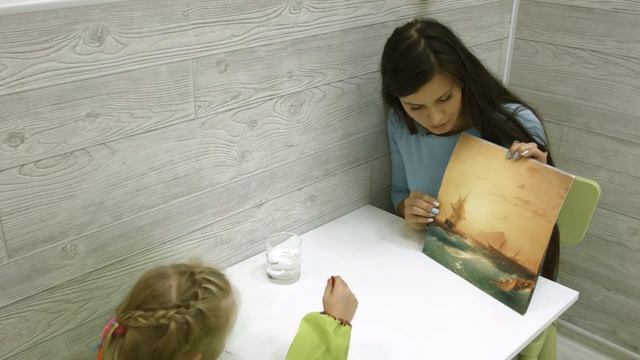 Как удивить детей необычными материалами для рисования? смотреть онлайн