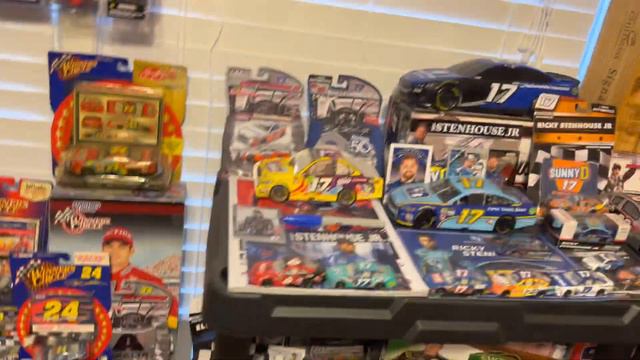 2022 NASCAR Diecast Collection Tour смотреть онлайн