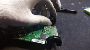ЧАСТАЯ НЕИСПРАВНОСТЬ ГЕЙМПАДА XBOX ONE и SE. ДЕФЕКТ ЗАЛИПАНИЕ КУРКА ДЖОЙСТИКА RT LT. 22.04.2021