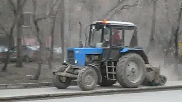 Уборка тротуара. смотреть онлайн