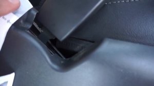 Подлокотник АЛАМАР установка. Лада Калина 1.