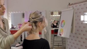 Собранная прическа на коротких волосах