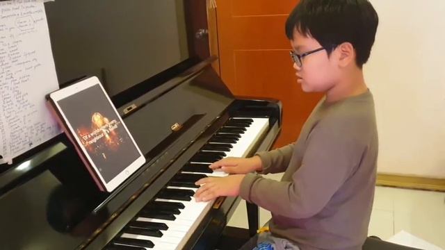 Happy new year. #happynewyear #kids смотреть онлайн