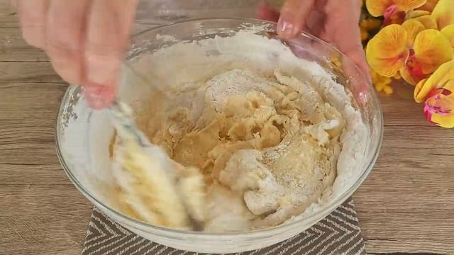 Nur wenige Menschen backen so zarte Kuchen auf diese Weise! Du wirst jeden Tag einen Kuchen backen! смотреть онлайн