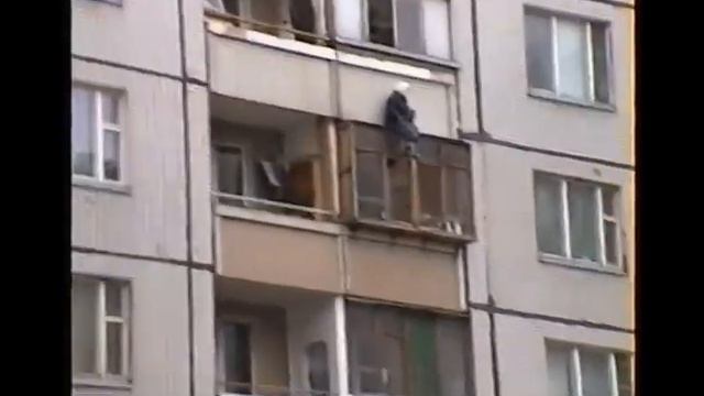 Максим Филиппович Гарантий нет || Фанаты атакуют кумира смотреть онлайн