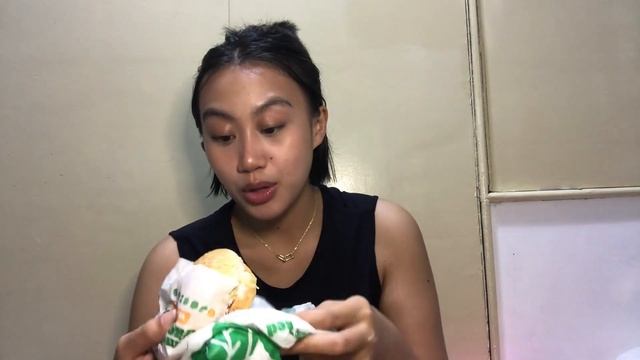 Burger King's Plant Based Whopper and Extra Long Chicken смотреть онлайн