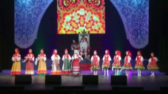 ансамбль "Лазурька " солистка Дегтярева Полина " Было у матушки 12 дочерей" смотреть онлайн