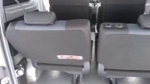 Nissan Nv200. 7 мест. Салон с раздельным вторым рядом на рельсах и подвесным третьим рядом