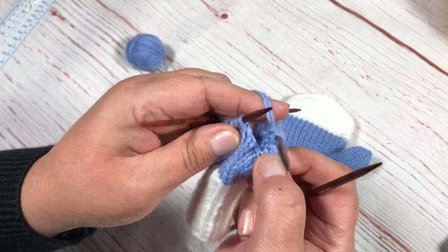 Вяжем детские варежки. Подробный МК. смотреть онлайн