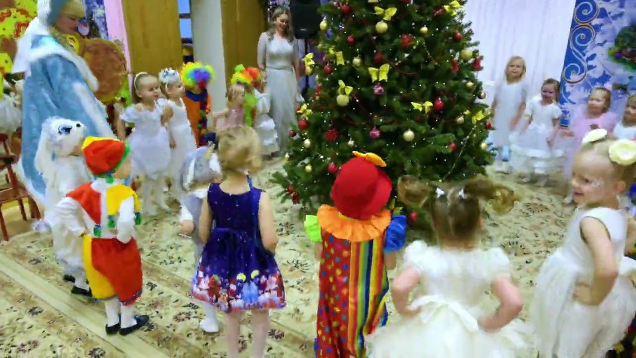 1. Новогодний утренник 2024 10 гр, 80 ДС, 22.12.23-1 смотреть онлайн