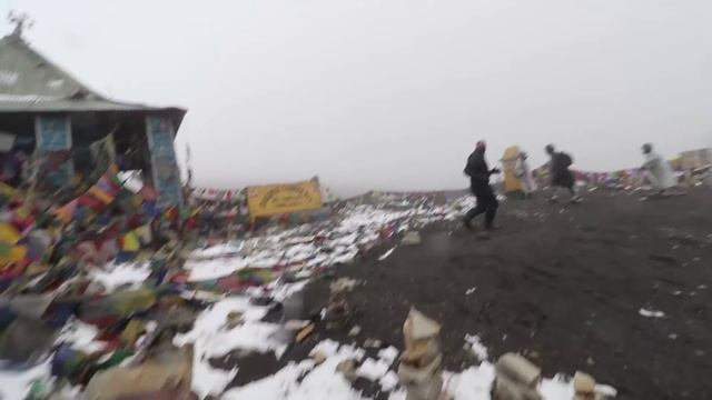 Last DAY in LEH смотреть онлайн