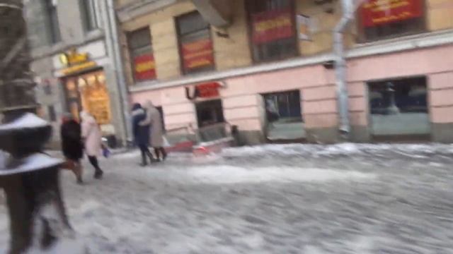 Троллейбус Санкт-Петербурга 9-3: БКМ-321 б.2441 по №5 (05.01.19) смотреть онлайн