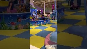 Играем на площадке в ТЦ Авиапарк