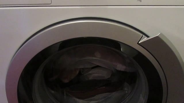 Bosch Serie 6 3D Washing WLT24460OE смотреть онлайн