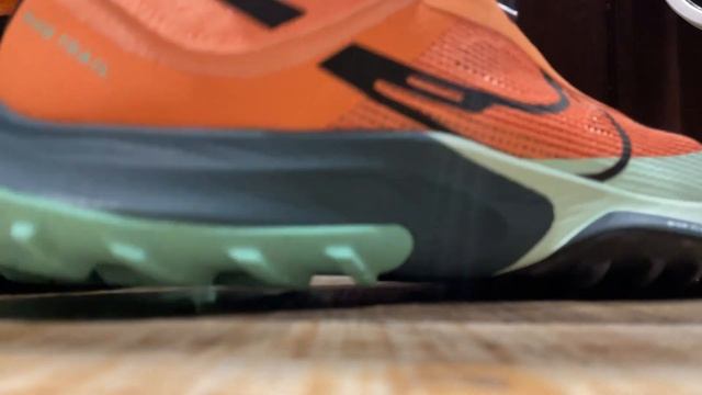 NIKE AIR ZOOM TERRA KIGER 8 ON FEET смотреть онлайн