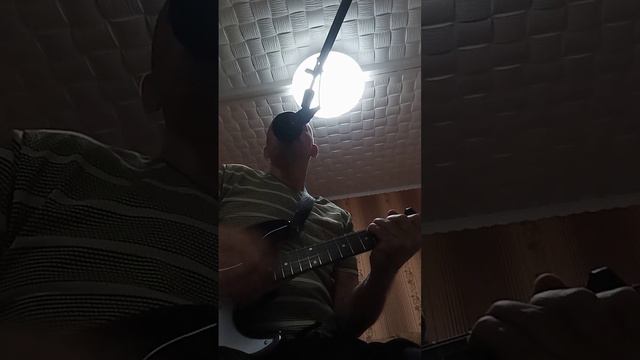 на армейские темы.посвящяется всем героям.песни под гитару#песниподгитару смотреть онлайн