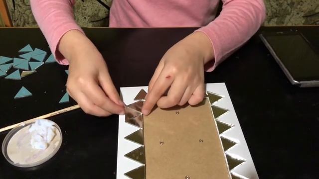 Декорируем фоторамочку зеркальной мозаикой смотреть онлайн