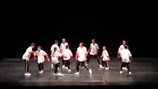 FREAKS in "SLAMMIN" смотреть онлайн